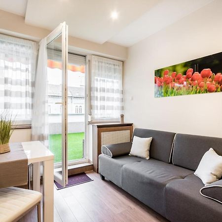 Bpr Garay Suite With Rooftop Terrace & A/C Budapeste Exterior foto