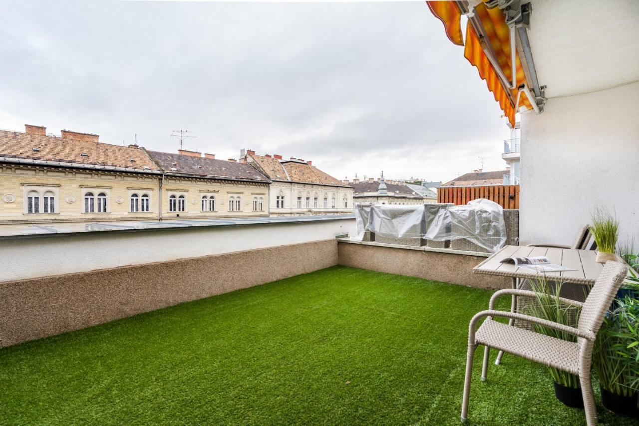 Bpr Garay Suite With Rooftop Terrace & A/C Budapeste Exterior foto