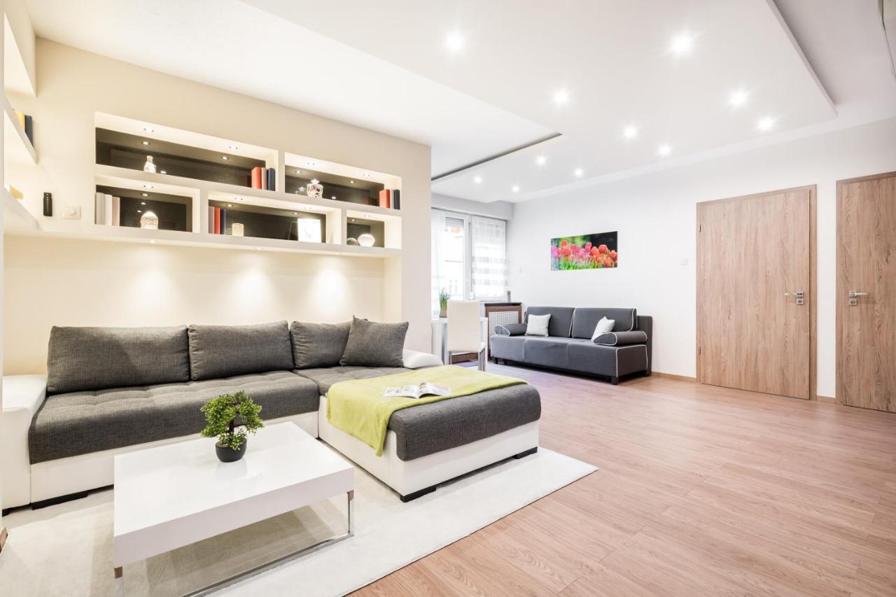 Bpr Garay Suite With Rooftop Terrace & A/C Budapeste Exterior foto