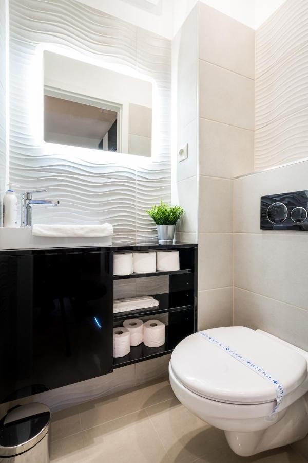 Bpr Garay Suite With Rooftop Terrace & A/C Budapeste Exterior foto