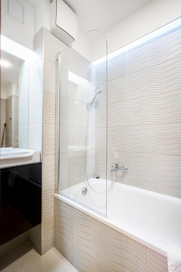 Bpr Garay Suite With Rooftop Terrace & A/C Budapeste Exterior foto